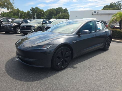 Used 2025 Tesla Model 3 Long Range RWD image 5