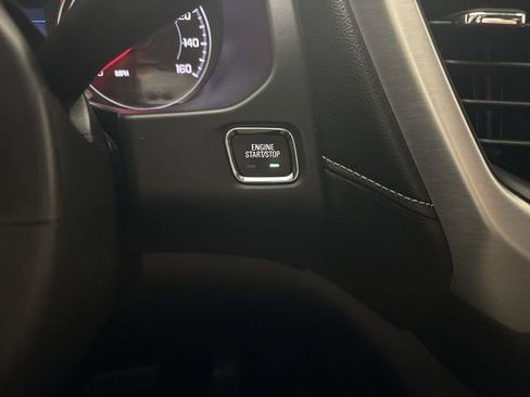 Used 2023 GMC Acadia SLE image 42