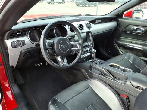 Used 2016 Ford Mustang Premium image 7