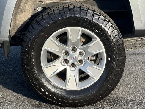 Used 2018 GMC Canyon SLE w/ SLE Convenience Package image 23