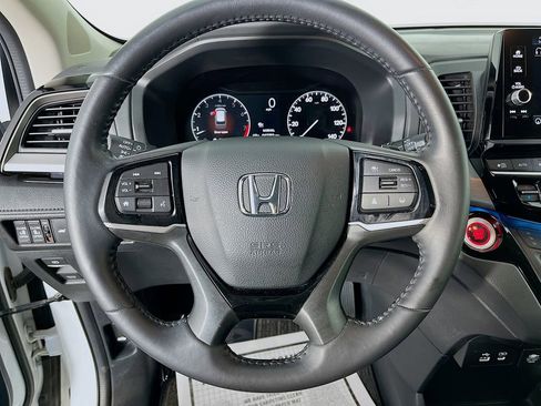 Used 2025 Honda Odyssey Touring image 14