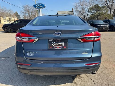 Used 2019 Ford Fusion SE image 6