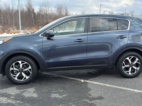 Used 2022 Kia Sportage LX image 12