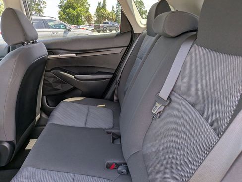 Certified 2026 Kia Seltos LX FWD image 17