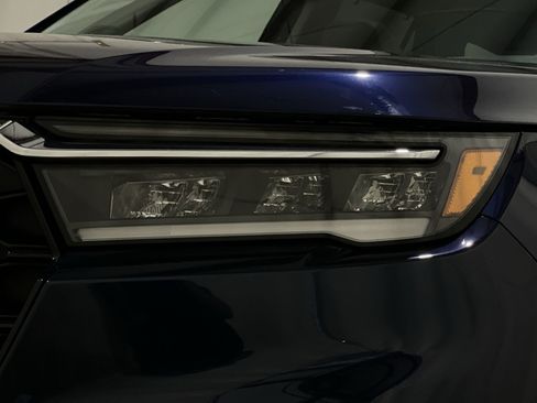 Used 2023 Honda Pilot Touring image 13