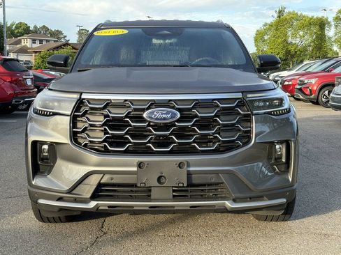 Used 2026 Ford Explorer Platinum w/ LUX Leather Package AWD/4WD image 8