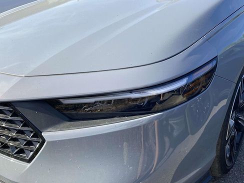 Used 2025 Honda Accord Sport image 5