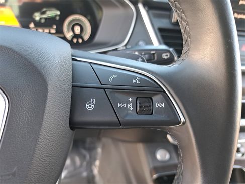 Certified 2023 Audi Q5 e Premium Plus w/ Premium Plus Package image 18