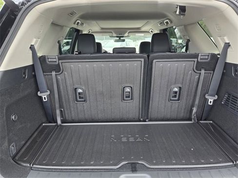 New 2025 Nissan Pathfinder Platinum w/ Black Appearance Package image 14