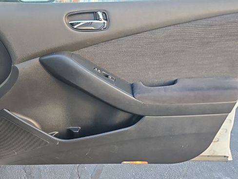 Used 2012 Nissan Altima 2.5 S w/ 20th Anniversary Pkg image 11