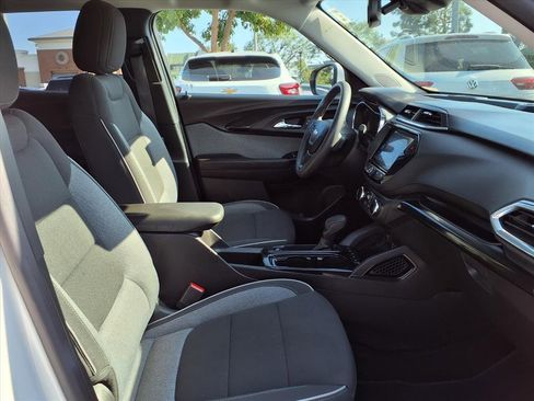 Used 2023 Chevrolet TrailBlazer LT w/ Convenience Package image 25