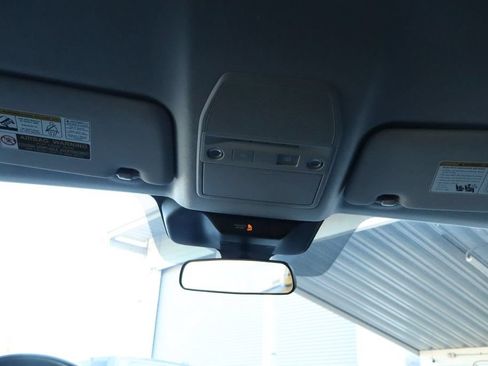 Used 2025 Nissan Kicks SR FWD image 32