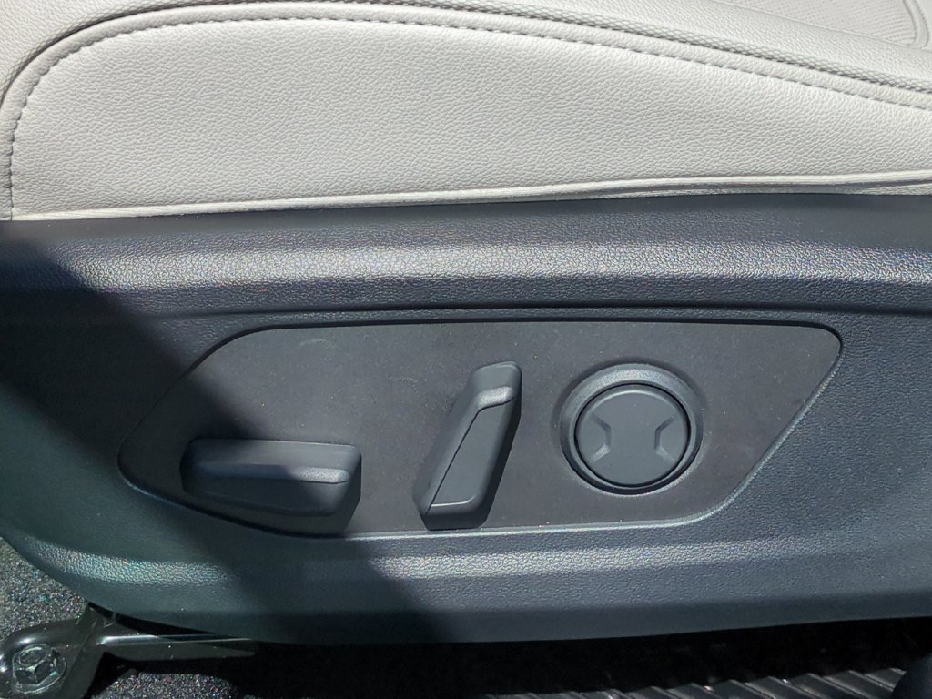 New 2026 Hyundai Tucson Limited AWD/4WD image 16