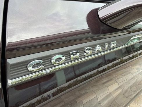 Certified 2023 Lincoln Corsair FWD w/ Equipment Group 101A image 9