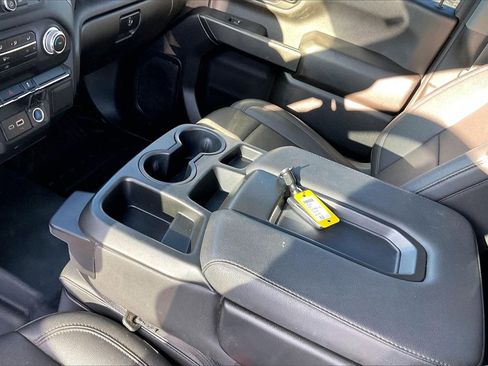 Used 2024 GMC Sierra 2500 Pro image 19