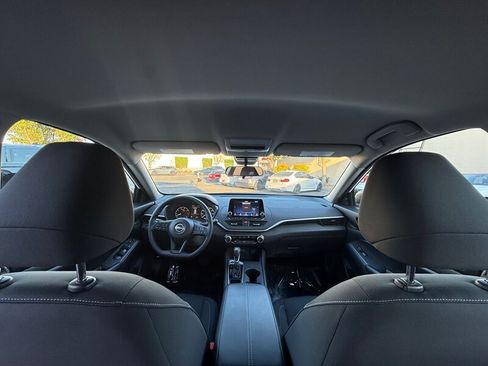 Used 2025 Nissan Altima 2.5 S FWD image 30