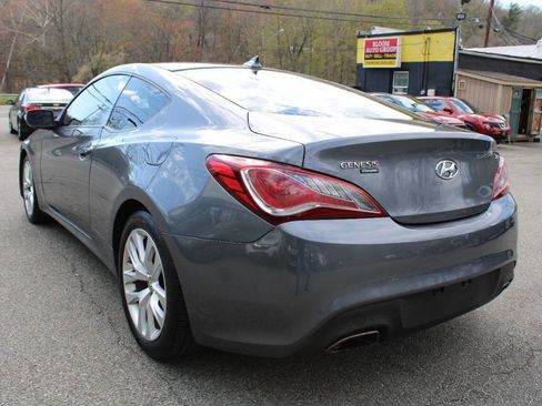 Used 2015 Hyundai Genesis 3.8 RWD image 10