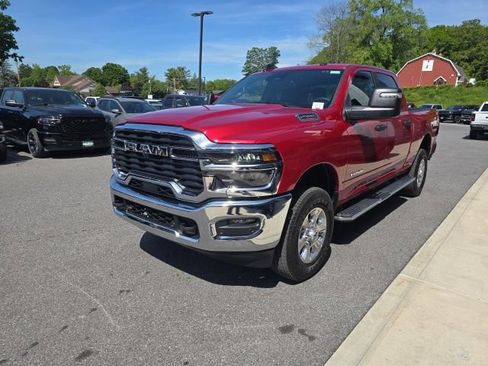 Certified 2026 RAM 2500 Big Horn AWD/4WD image 3