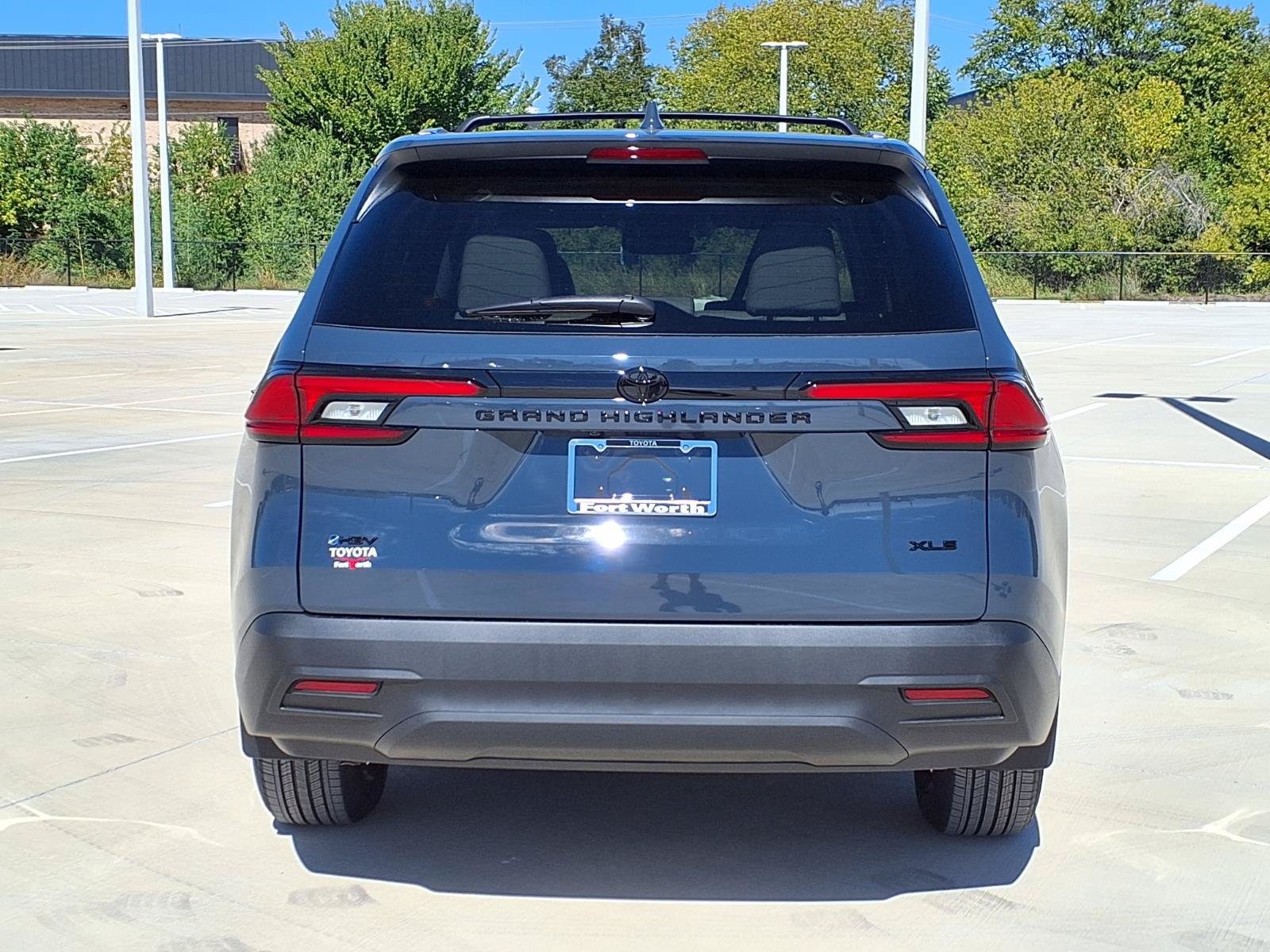 New 2026 Toyota Grand Highlander XLE FWD image 8