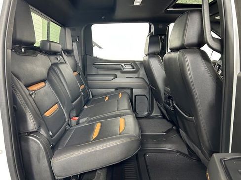 Used 2023 GMC Sierra 1500 AT4 w/ AT4 Preferred Package AWD/4WD image 18