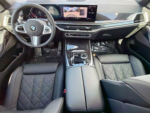 New 2026 BMW X7 xDrive40i w/ Executive Package AWD/4WD image 17