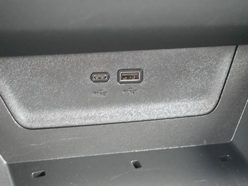 Used 2025 Chevrolet Equinox LT AWD/4WD image 27