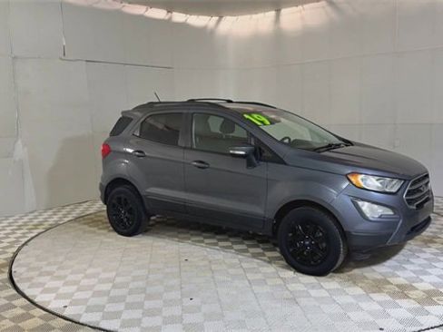 Used 2019 Ford EcoSport SE w/ SE Convenience Package image 2