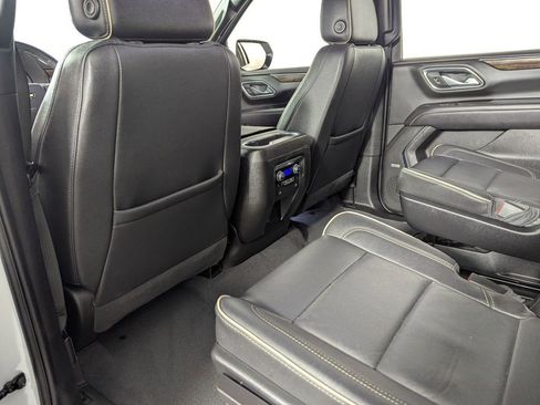 Used 2023 Chevrolet Suburban Premier image 84