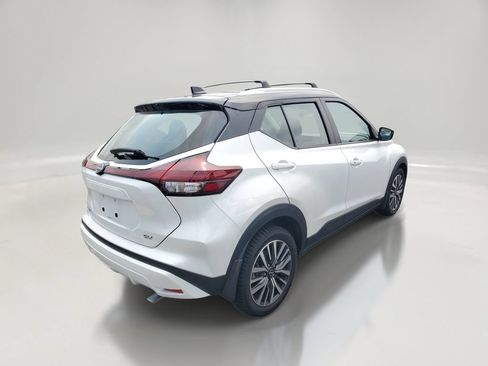 Used 2023 Nissan Kicks SV w/ Exterior Package FWD image 4