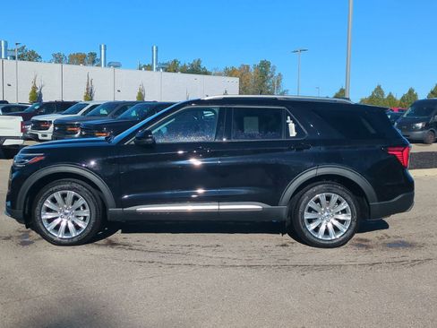 Used 2025 Ford Explorer Platinum w/ LUX Leather Package AWD/4WD image 5