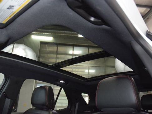 Used 2024 Chevrolet Equinox RS w/ RS Leather Package AWD/4WD image 47
