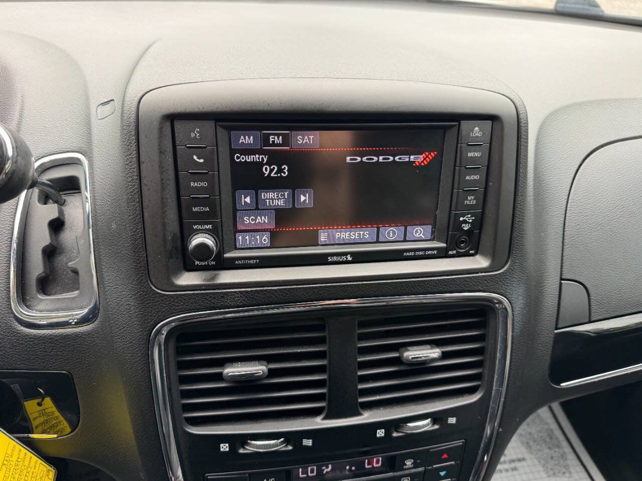 Used 2019 Dodge Grand Caravan SXT w/ Driver Convenience Group FWD image 21
