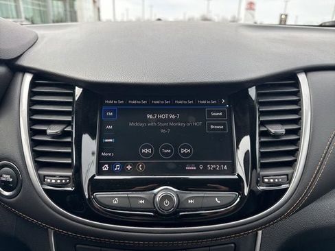 Used 2021 Chevrolet Trax LT w/ Premium Seat Package image 25