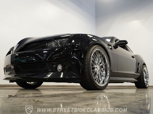 Used 2010 Chevrolet Camaro SS w/ RS Package RWD image 21