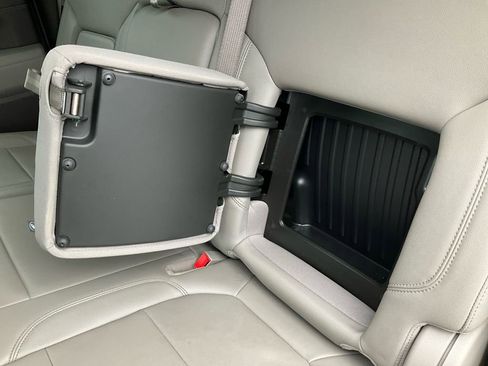 Used 2021 Chevrolet Silverado 1500 LT Trail Boss w/ Convenience Package II image 30