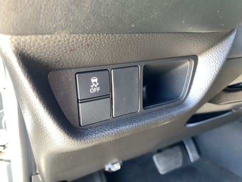 Used 2023 Honda HR-V LX image 20