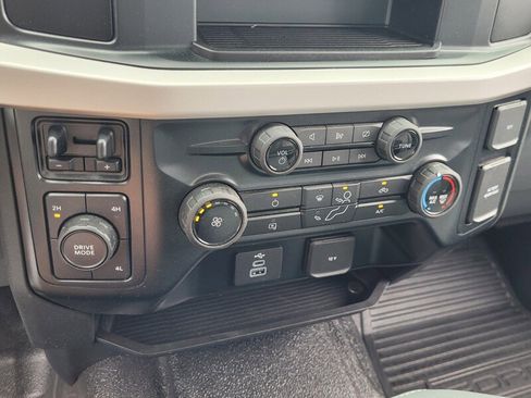 Used 2023 Ford F350 XL image 21