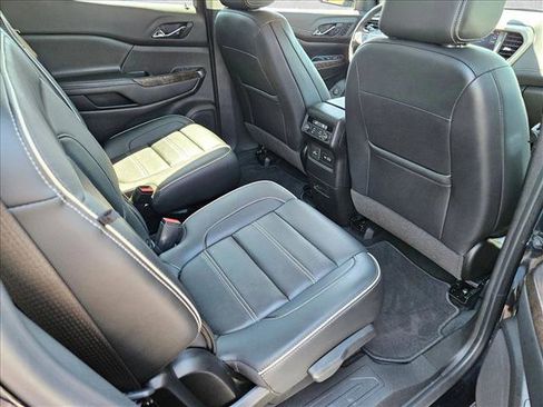 Used 2022 GMC Acadia Denali w/ Denali Ultimate Package AWD/4WD image 19