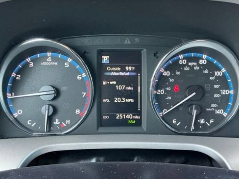 Used 2017 Toyota RAV4 Platinum FWD image 21