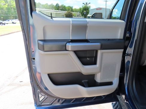 Used 2020 Ford F150 XLT w/ Equipment Group 302A Luxury AWD/4WD image 19