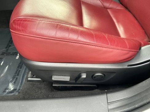 Used 2023 MAZDA MAZDA3 Hatchback w/ Appearance Package image 17