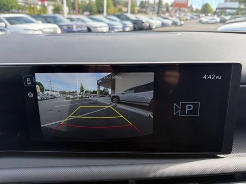 Certified 2025 Hyundai Santa Cruz SE FWD image 20