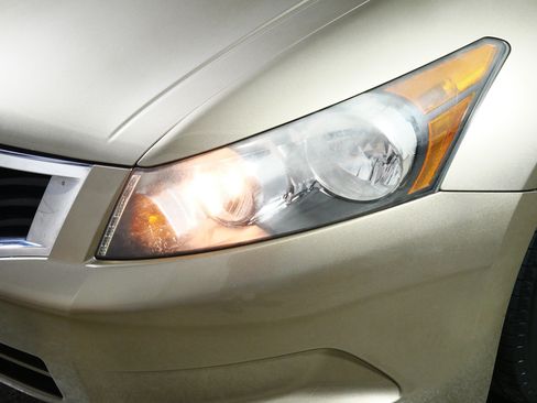Used 2009 Honda Accord LX image 16
