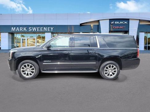 Used 2019 GMC Yukon XL Denali AWD/4WD image 29