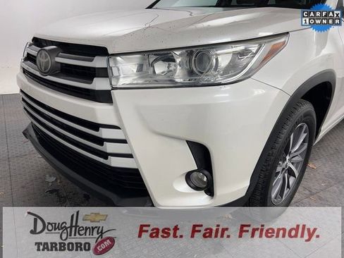 Used 2018 Toyota Highlander XLE image 11