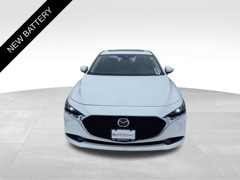 Used 2019 MAZDA MAZDA3 Sedan w/ Premium Package image 2