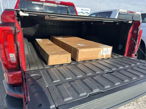 Used 2022 GMC Sierra 1500 Denali w/ Denali Premium Package image 9