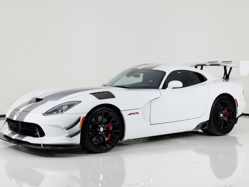 Used 2016 Dodge Viper ACR w/ Extreme Aero Package RWD image 7
