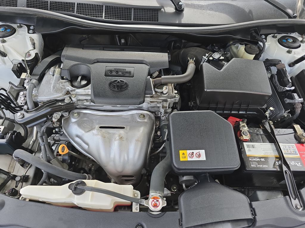 Used 2017 Toyota Camry SE FWD image 31