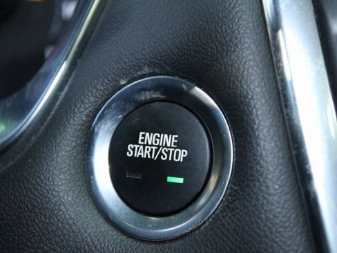 Used 2023 Chevrolet Traverse RS image 26